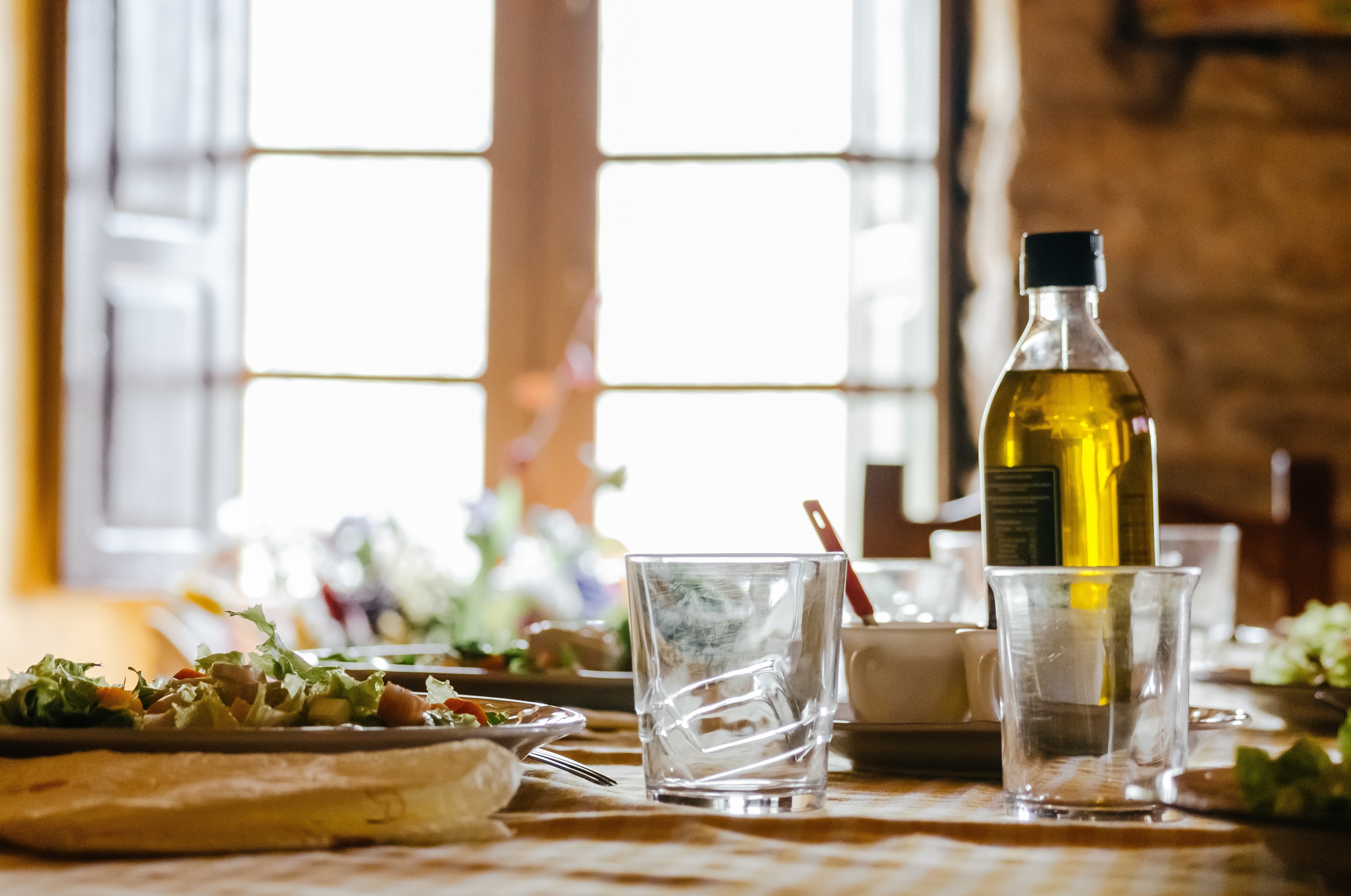 Pan, aceite y vino: dieta de los dioses con raíces mediterráneas